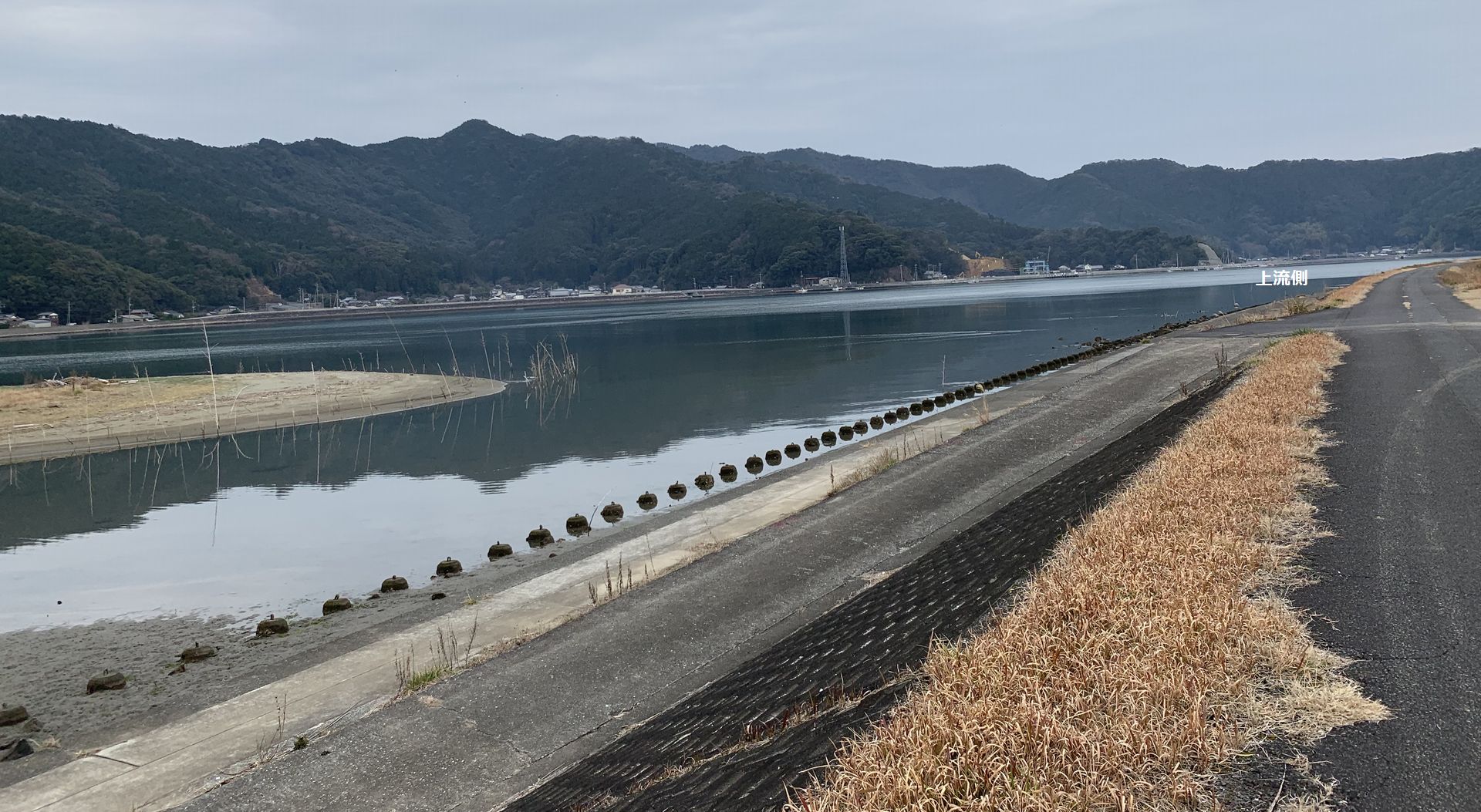 番匠川河口（佐伯市）