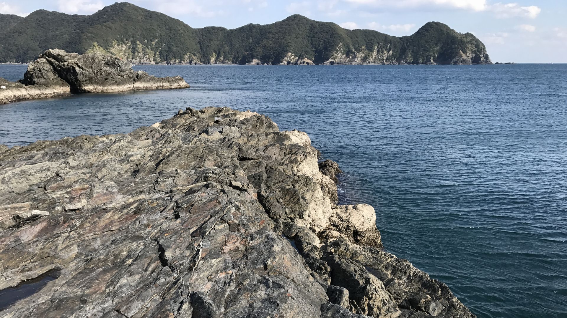 蒲江・深島エリアのロケーション抜群な沖磯